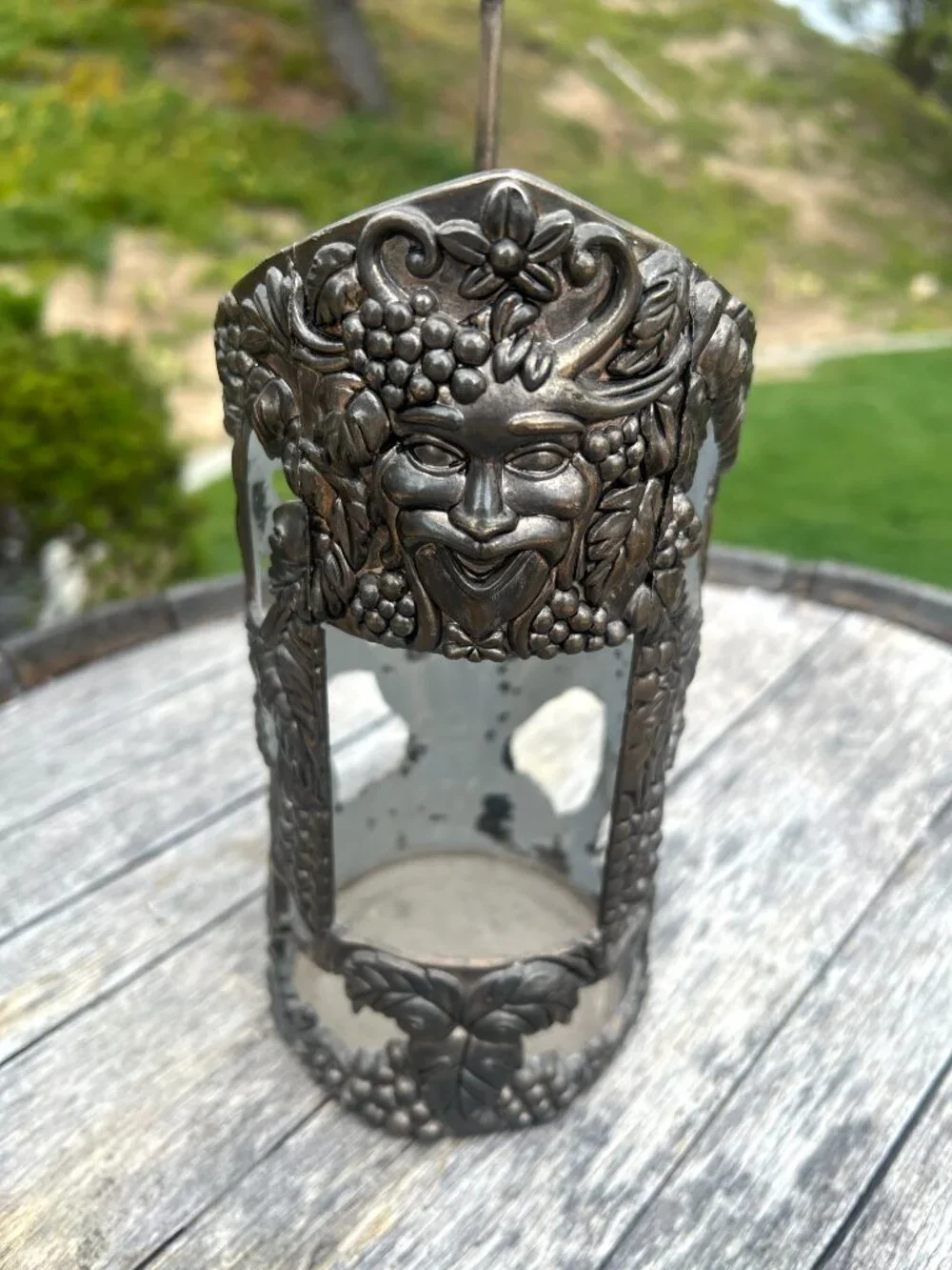 Vintage Bacchus Grapevine Metal Wine Bottle Holder - Metal